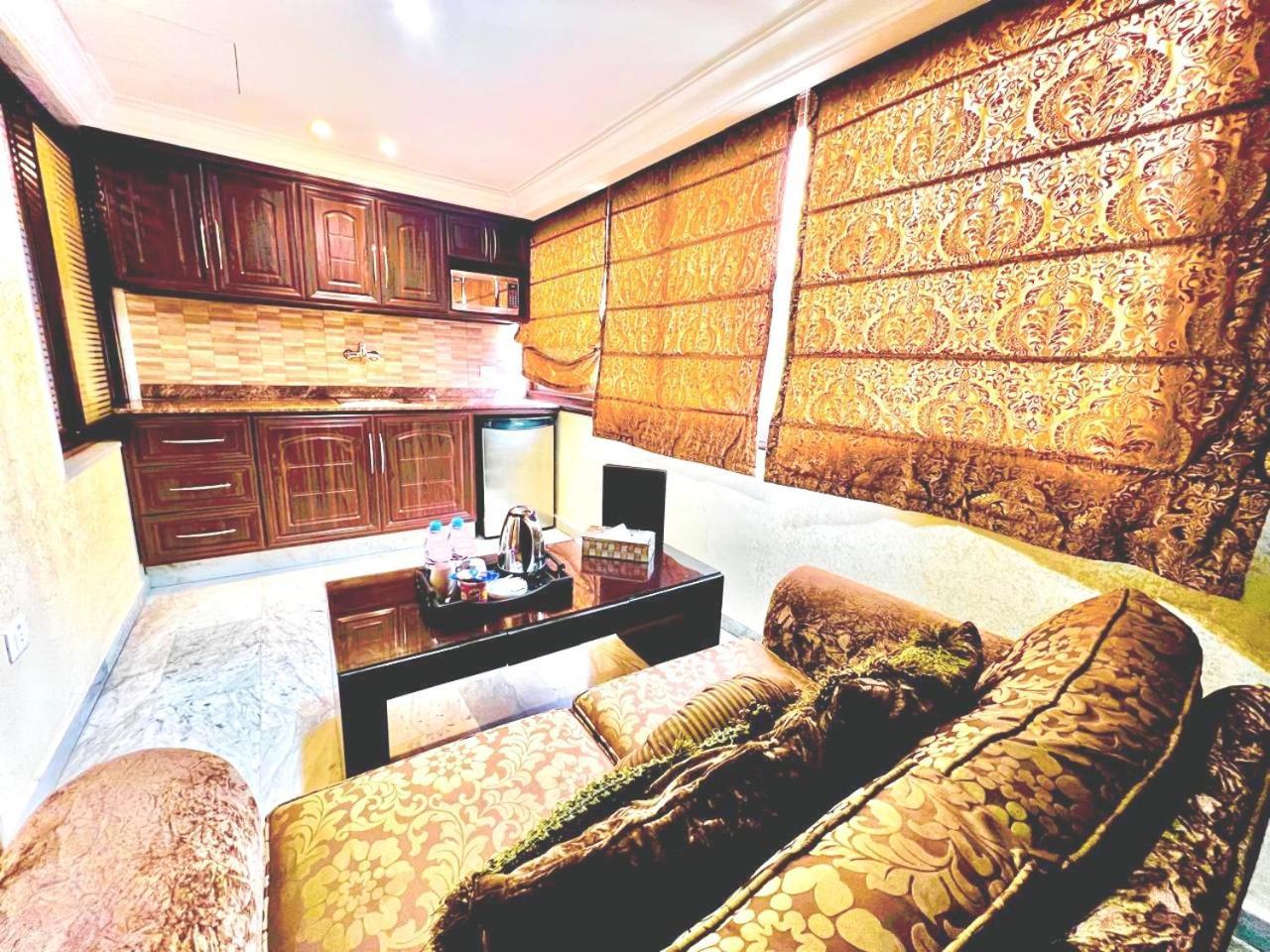 Queens Suite Hotel Bejrút Kültér fotó