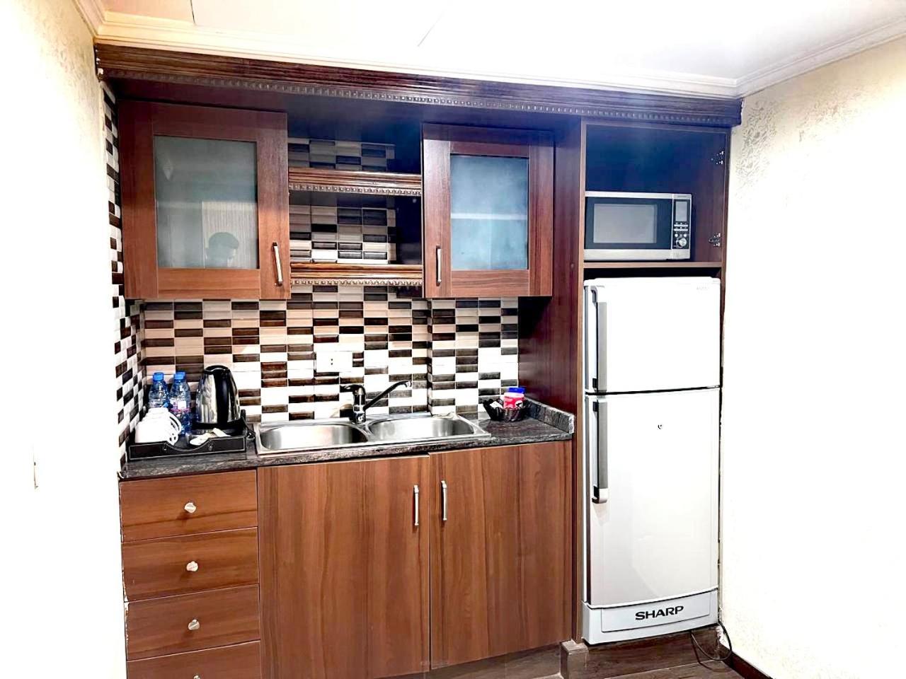 Queens Suite Hotel Bejrút Kültér fotó