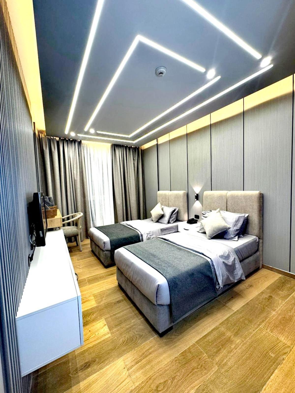 Queens Suite Hotel Bejrút Kültér fotó